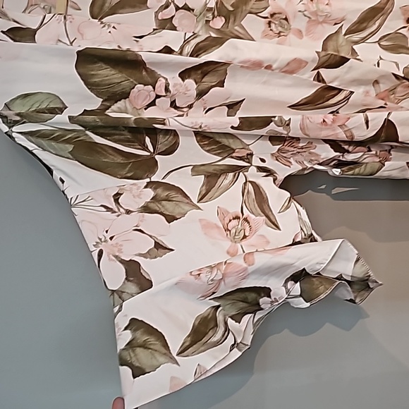 Victoria's Secret Bridal Robe - Picture 4 of 4